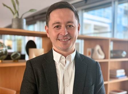 Image: Senior WhiteHall Official, James Green, hired by Kajima Partnerships